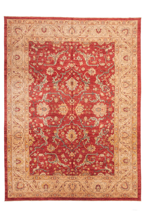 Traditional Green Accent Ushak Rug